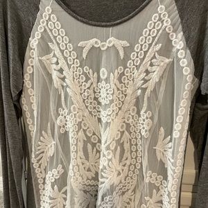 Venus size large long sleeve blouse.